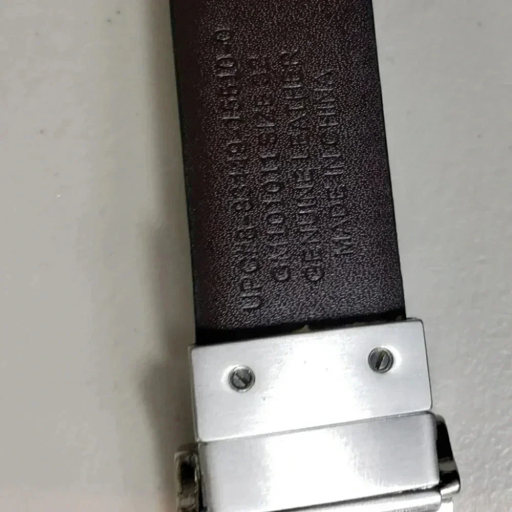 Black leather belt w/ brushed silver buckle‎ W32